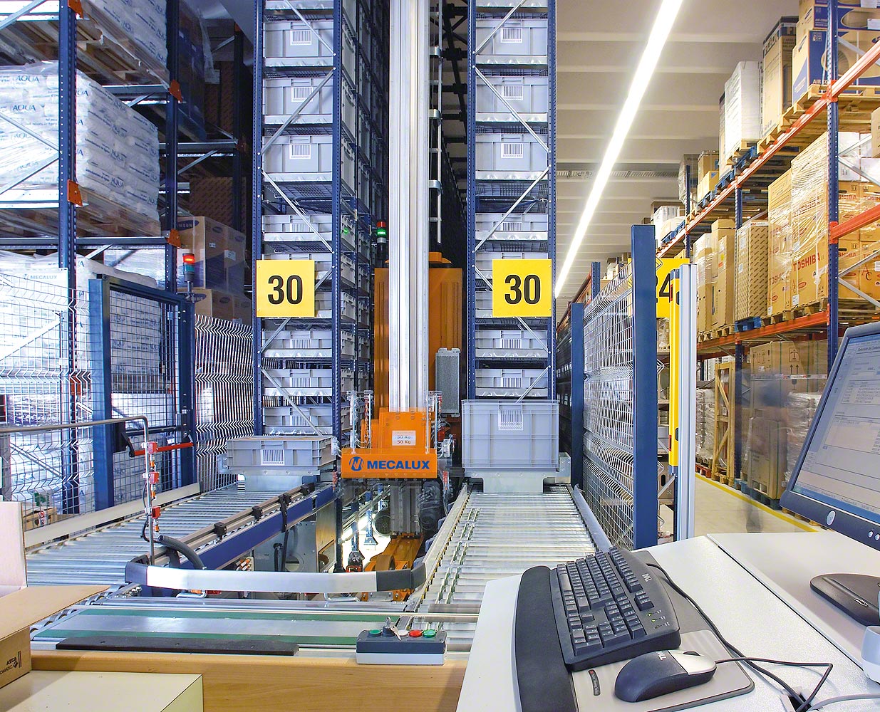 Regalbediengeräte für Behälter | Automatisierte Lager für Behälter