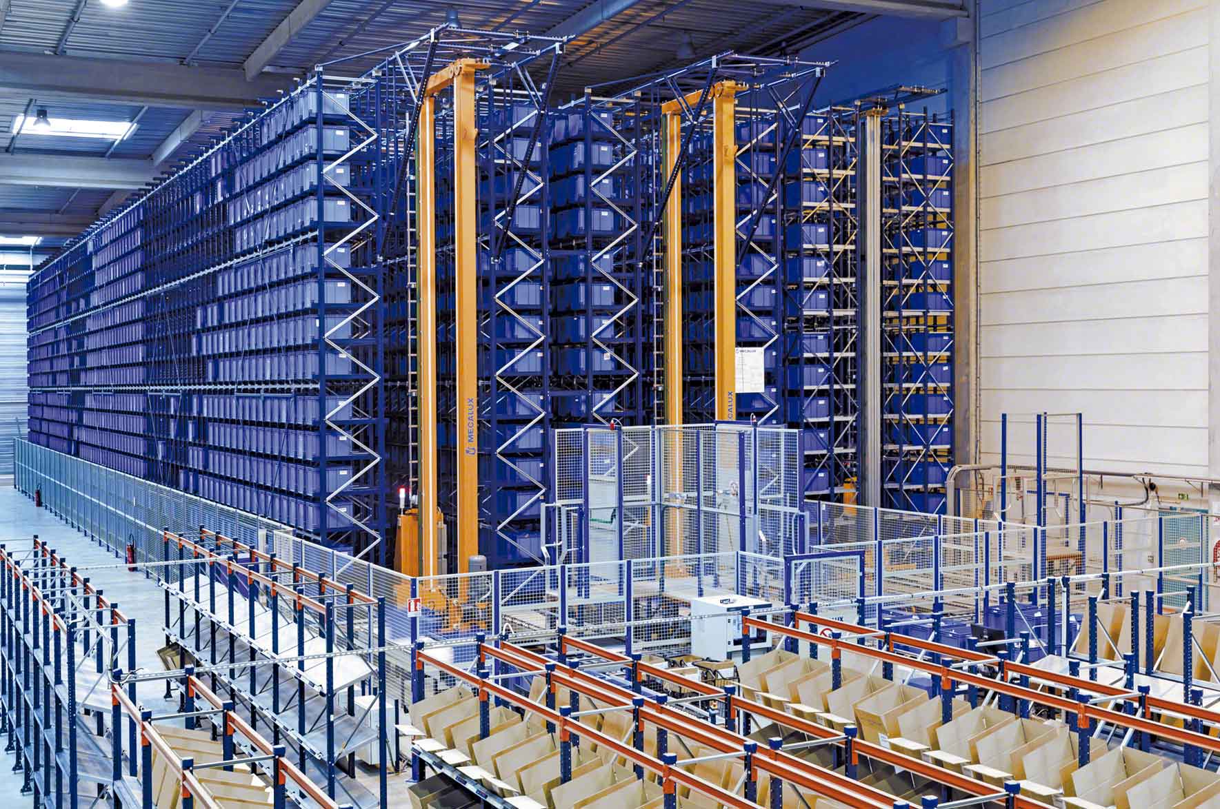 Die unterschiedlichen Arten automatisierter Lager lösen jedes logistische Bedürfnis. Die unterschiedlichen Arten automatisierter Lager lösen jedes logistische Bedürfnis.