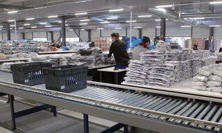 Beispiele der Auftragszusammenstellung zeigen die Bedeutung der Kommissionierung in der Logistik