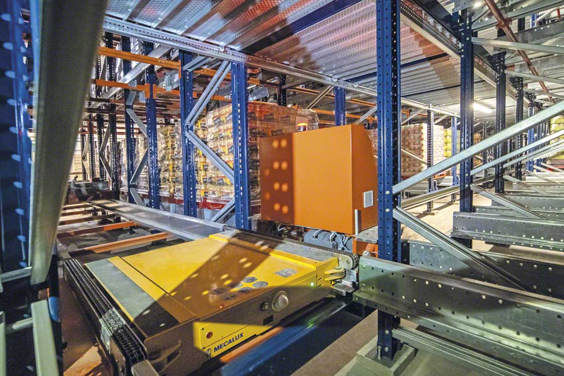 Eine Automatisierung von Kühllagern mit Systemen wie dem Pallet Shuttle ist bei diesen Umgebungstemperaturen die beste Lösung zur Aufrechterhaltung der Produktivität