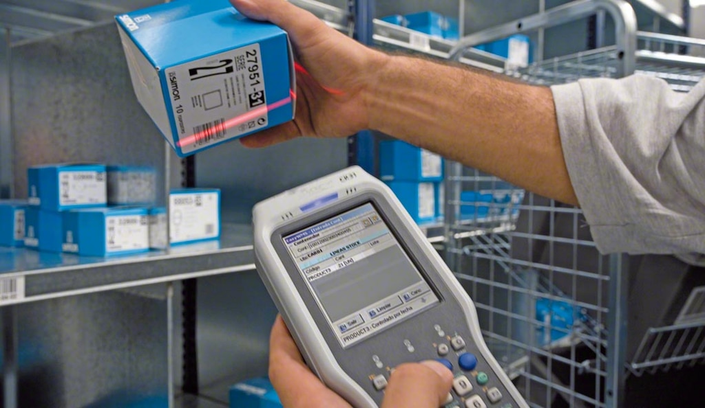 Der mit der Software verbundene Handscanner hat eine wichtige Funktion beim Cluster Picking