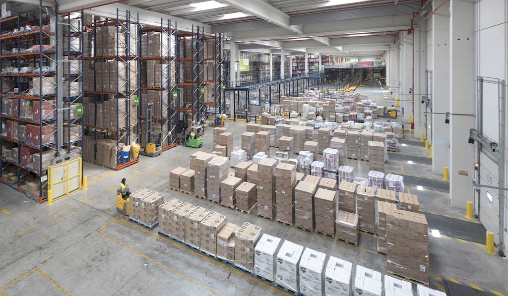 Die Anwendung von Maßnahmen des Continuous Improvement gewährleistet die Senkung der Logistikkosten und die Erhöhung der Produktivität im Lager