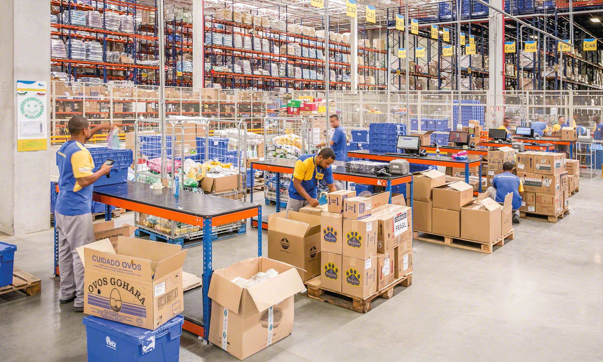 Elastische Logistik ist die Fähigkeit, die Betriebskosten an die Auftragsschwankungen anzupassen. Elastische Logistik ist die Fähigkeit, die Betriebskosten an die Auftragsschwankungen anzupassen.