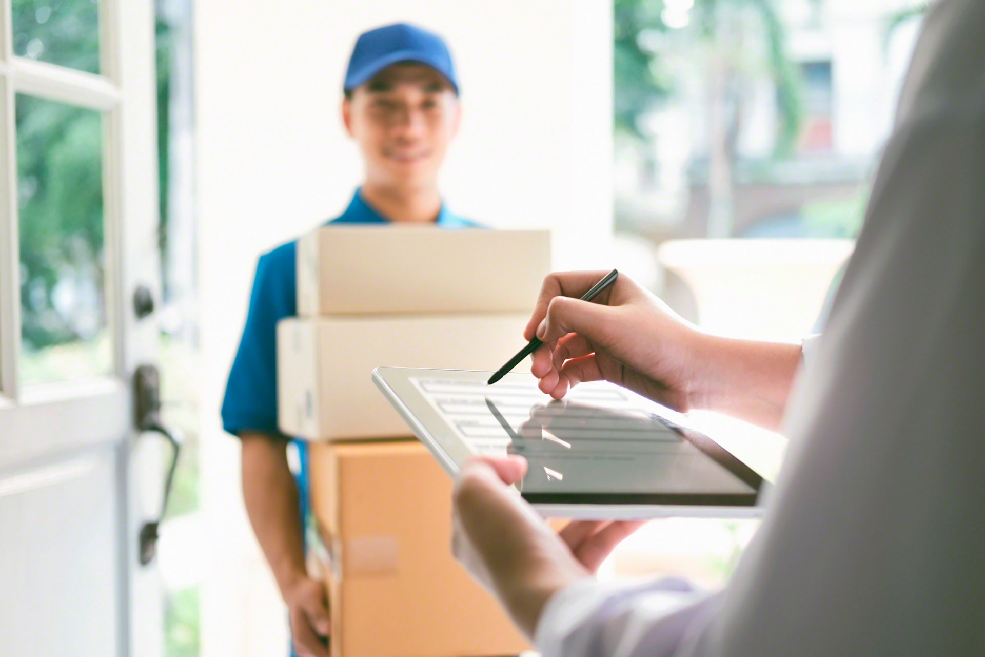 Der elektronische Zustellnachweis oder Proof of Delivery (POD) gewährleistet, dass die Bestellung erfolgreich ausgeliefert wurde Der elektronische Zustellnachweis oder Proof of Delivery (POD) gewährleistet, dass die Bestellung erfolgreich ausgeliefert wurde