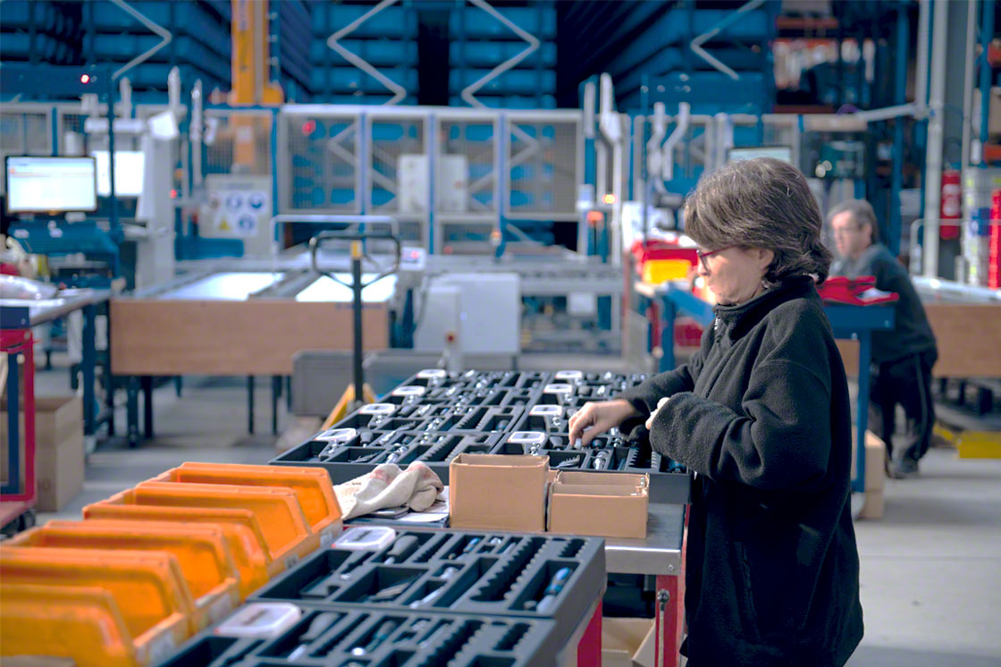 Ein Set ist ein Poka-Yoke, da die Bediener über alle Materialien zur Herstellung eines Produkts verfügen