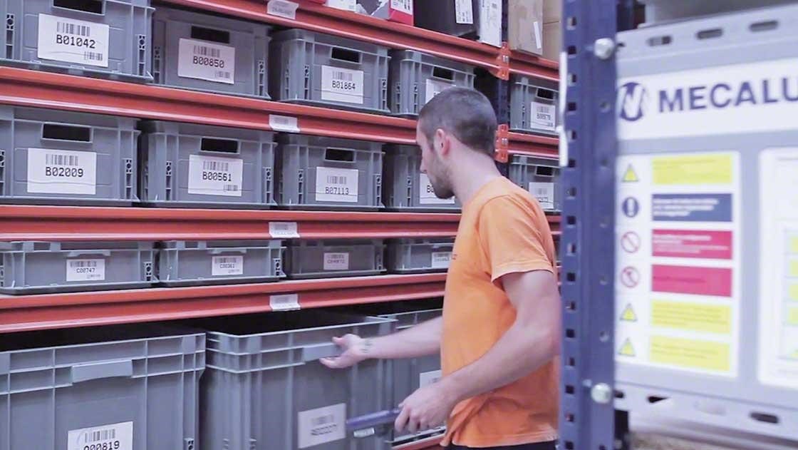 Die Motivation der Mitarbeiter und die Verwendung einer Software sind entscheidend für eine erfolgreiche Lagerverwaltung. Die Motivation der Mitarbeiter und die Verwendung einer Software sind entscheidend für eine erfolgreiche Lagerverwaltung.