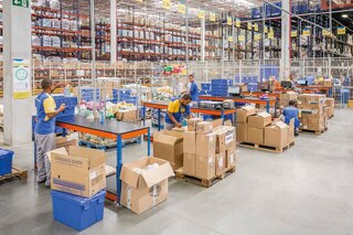 Die erfolgreiche Steuerung der Logistikprozesse ist eine Herausforderung in der Hochsaison.
