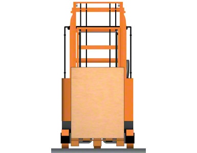 Schubmaststapler mit Palette auf dem Fahrgestell.