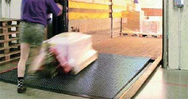 Integrierte Plattform im Lager