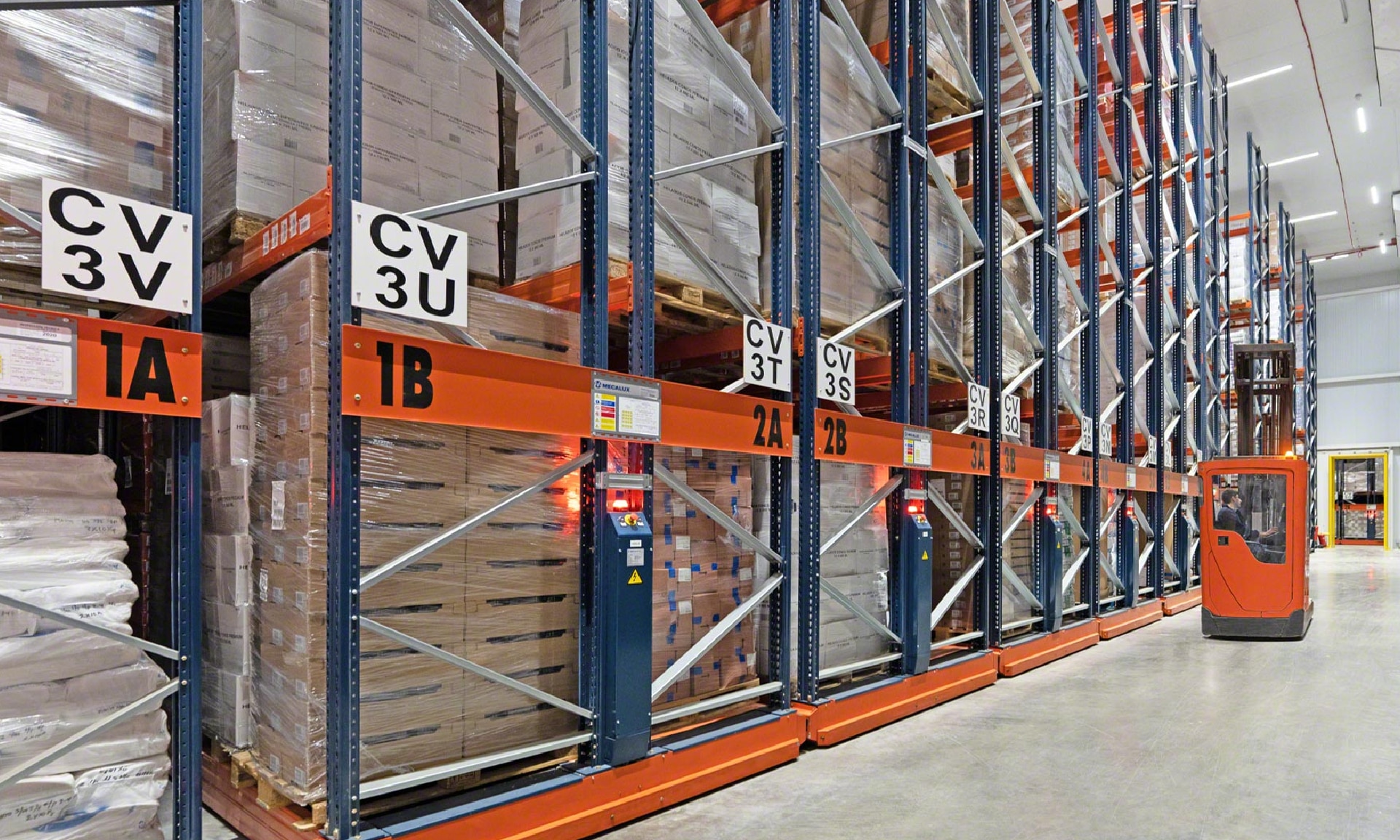 Ein effizienteres Lager für ein führendes Unternehmen im Tiefkühltransport Ein effizienteres Lager für ein führendes Unternehmen im Tiefkühltransport