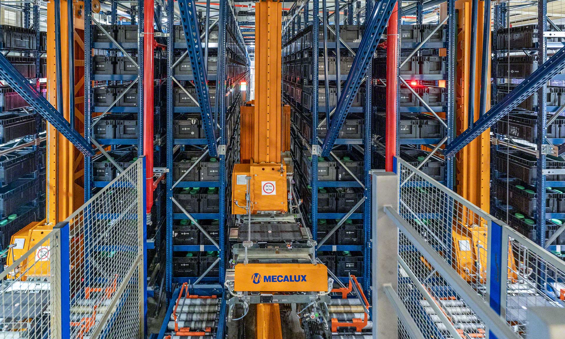 Schaeffler Iberia: mit der Produktion verbundenes automatisches Pufferlager