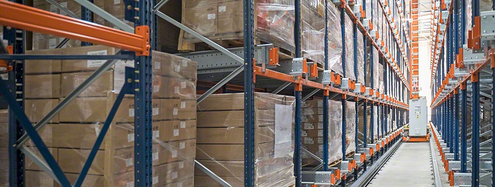 Automatische Verwaltung von 1,5 Millionen Papiertüten pro Tag Automatische Verwaltung von 1,5 Millionen Papiertüten pro Tag