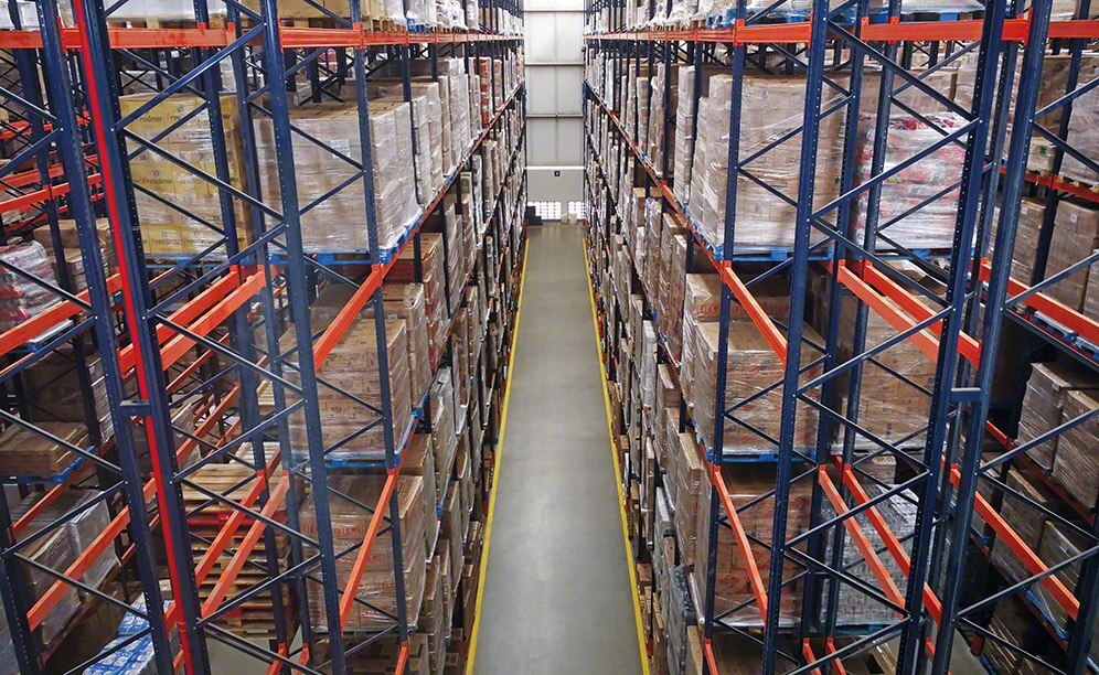 Das Lager des Online-Supermarkts Super Nosso in Brasilien Das Lager des Online-Supermarkts Super Nosso in Brasilien
