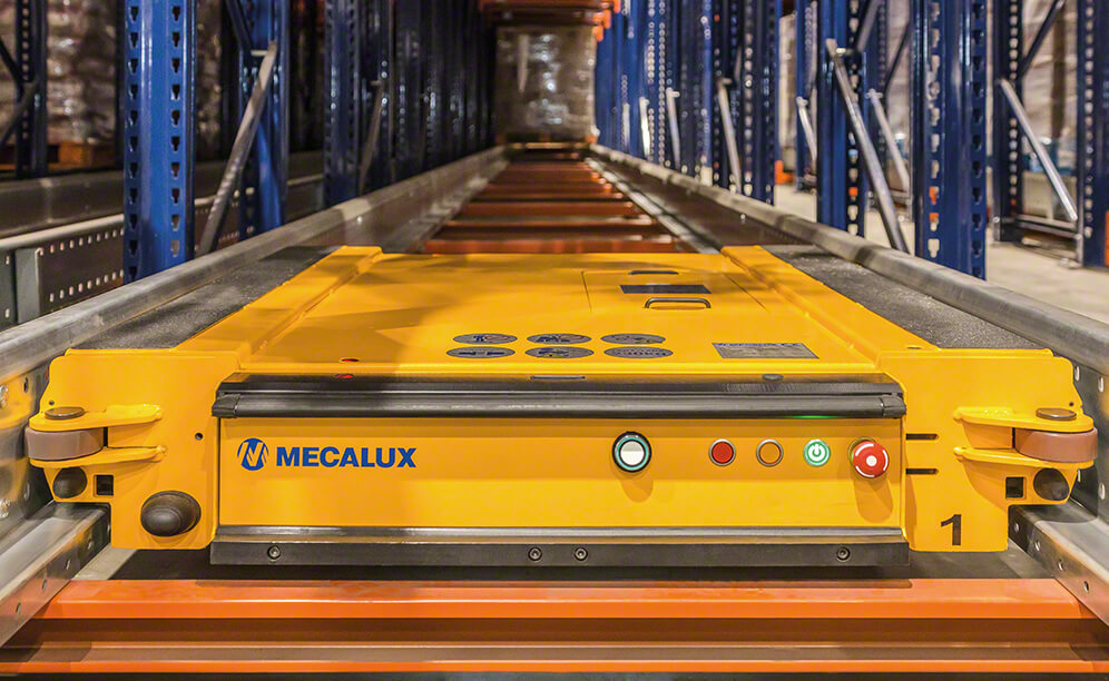 Kompaktlagersysteme im neuen Lager von Selmi in Brasilien Kompaktlagersysteme im neuen Lager von Selmi in Brasilien