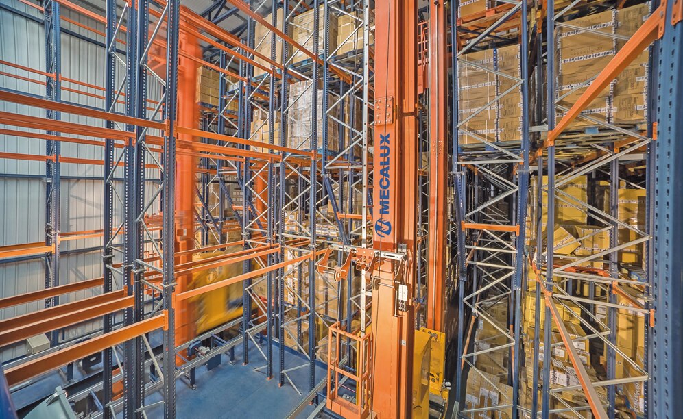 Das Hochregallager in Silobauweise von Gioseppo bietet Platz für 5844 Paletten