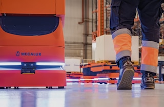 Die AMR können mit Menschen sicher zusammenarbeiten