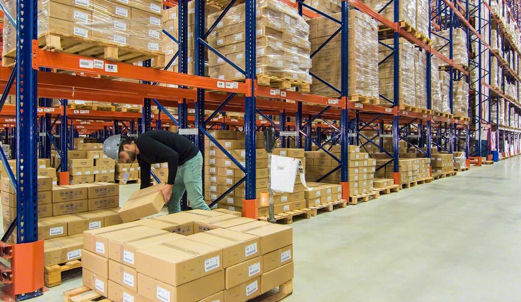 Der aktive Bestand umfasst die Produkte, die fortlaufend kommissioniert und versandt werden