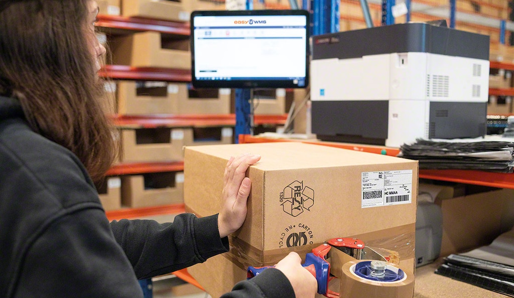 Espace des Marques erstellt Versandetiketten mit der Software Mecalux
