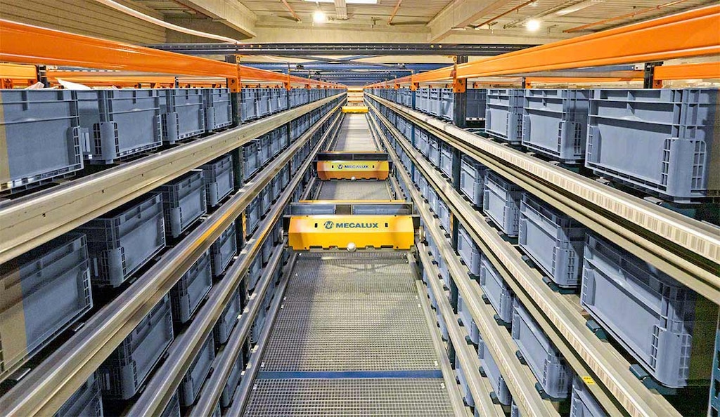 Das Shuttle-System ist ein Kompaktlagersystem, das die Kommissionierung optimiert