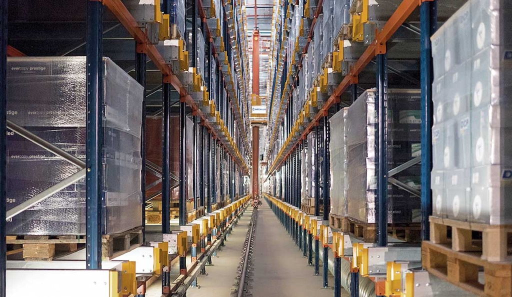 Das automatische Pallet Shuttle ist eine ideale Lösung für Produkte mit hohem Umschlag