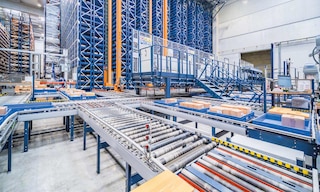 Die Lieferkette umfasst alle Phasen des Produktions- und Logistikprozesses