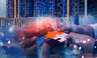 Microservices sind Anwendungen, die sich aus vielen kleineren Komponenten oder Services zusammensetzen