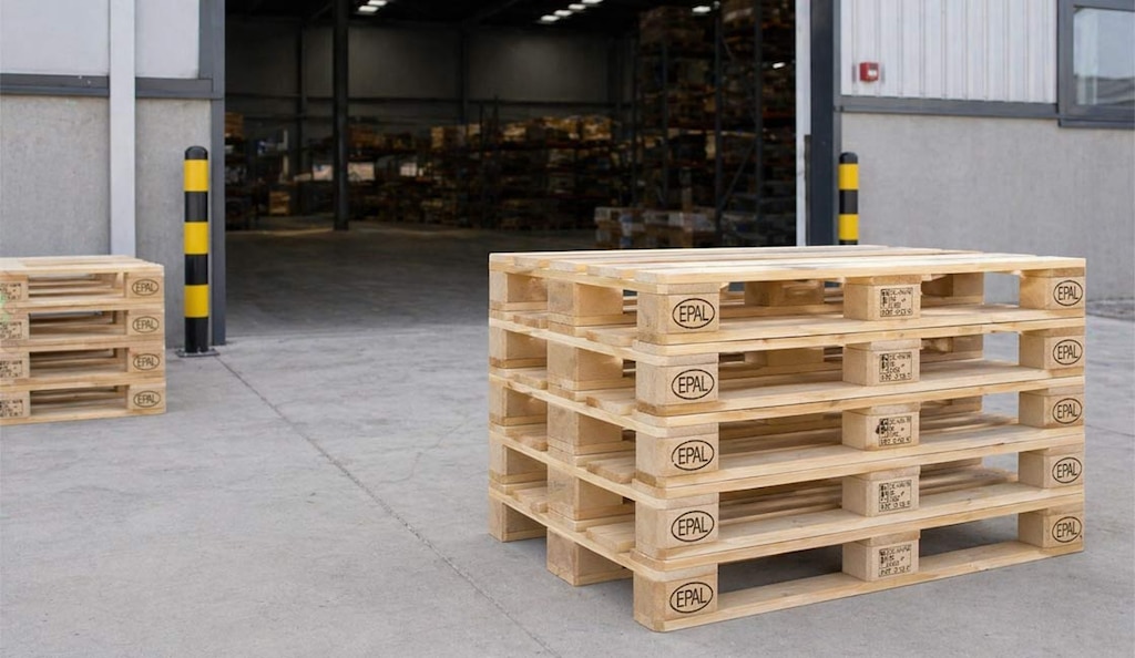 Die Qualitätsklassen für recycelte Paletten klassifizieren deren Zustand, Reparaturbedarf und strukturelle Qualität