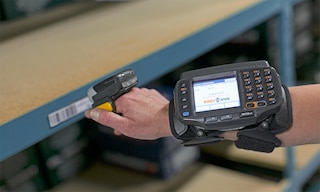 Ring-Scanner: Definition, Funktionsweise und wie er die betriebliche Effizienz im Lager steigert