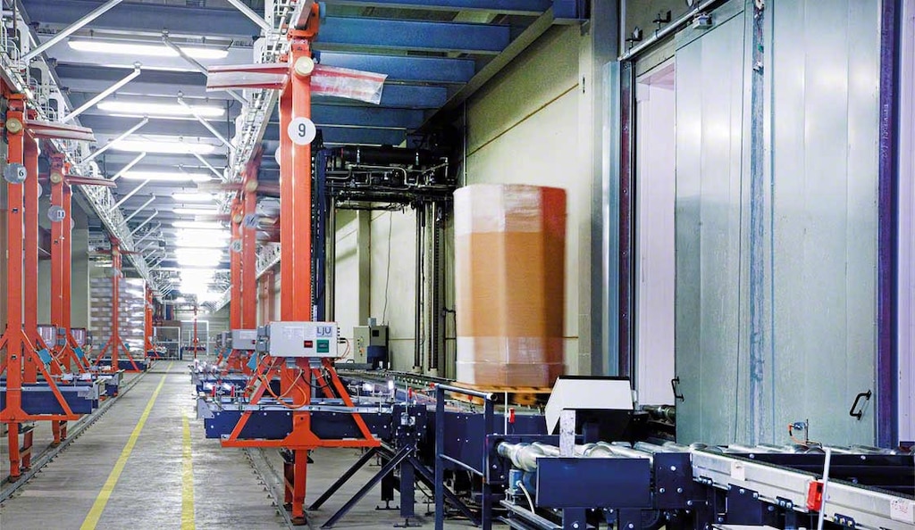 SCADA koordiniert die automatischen Prozesse im Lager von Congelados de Navarra