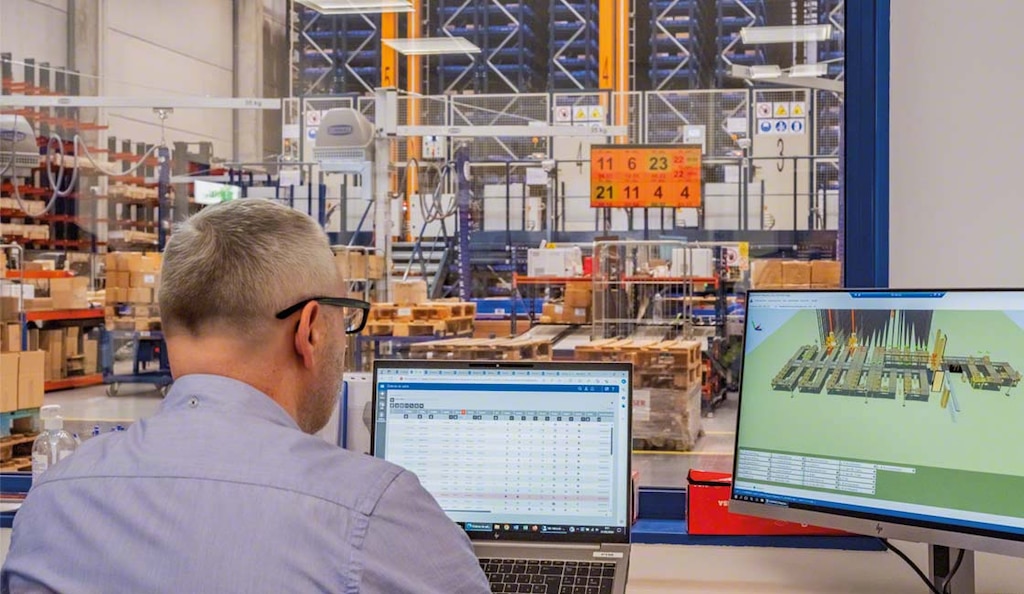 Ein Projekt zur Lagerverlagerung wird in Phasen gegliedert, um einen geordneten Umzug zu gewährleisten