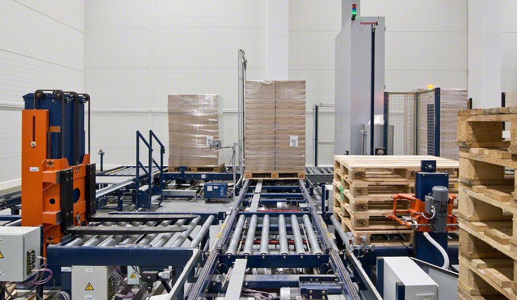 Wiederverwendbare Paletten verringern die beim Warentransport anfallende Abfallmenge