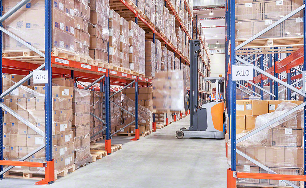 Konventionelle Palettenregale für Medizinprodukte von Medline