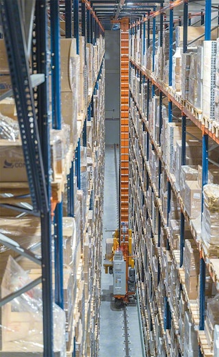 Automatisches durch Easy WMS gesteuertes Palettenlager für Natura Bissé