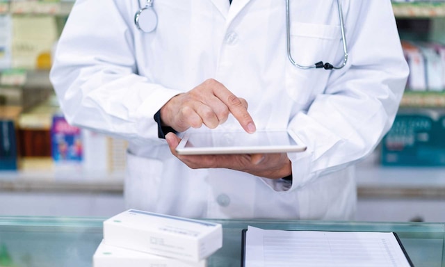 Pharmacie de la Gare lagert para-pharmazeutische Produkte mit Easy WMS