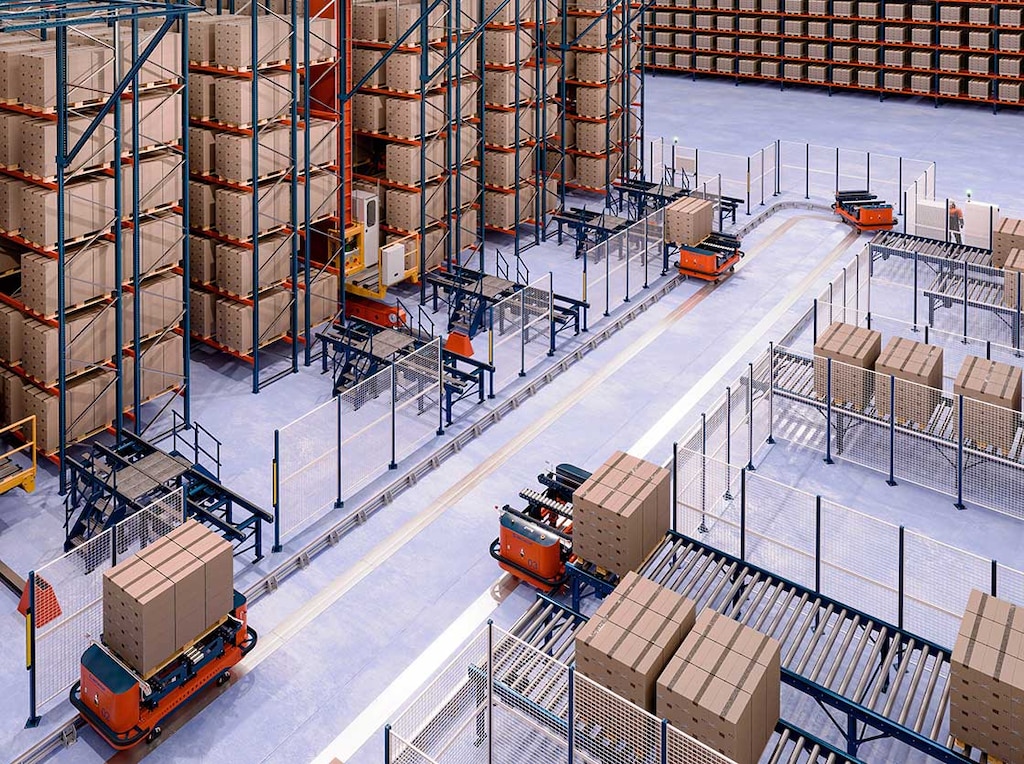 Die Elektrobodenbahnen arbeiten zwar unabhängig voneinander, sind aber miteinander verbunden