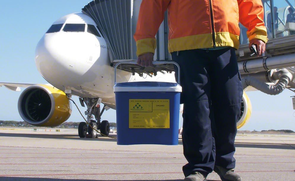 Mehrere Fluggesellschaften transportieren kostenfrei Organe in der Kabine