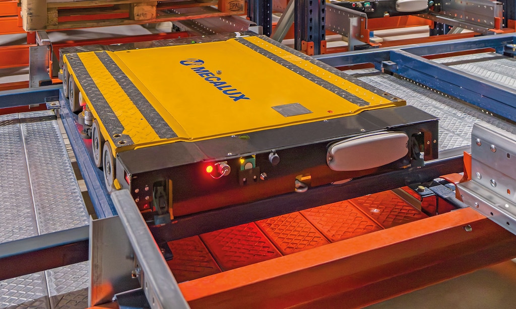 Neues automatisches Lager von GBS in Frankreich zur Bewirtschaftung von 650 Spezialbiersorten mit dem automatischen Paletten-Shuttle-System 3D